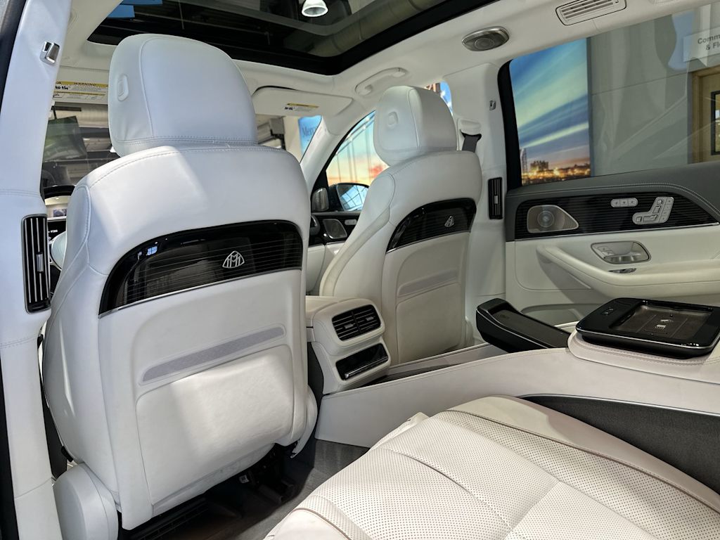 Thumbnail: 2023 Mercedes-Benz GLS - 13