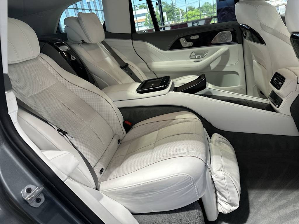 Thumbnail: 2023 Mercedes-Benz GLS - 12