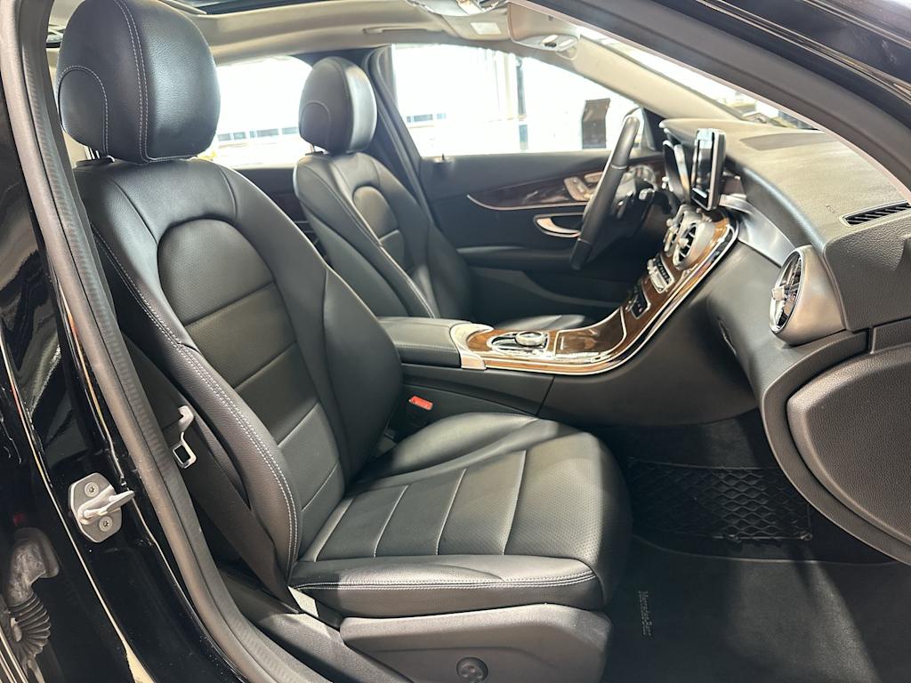 Thumbnail: 2017 Mercedes-Benz C-Class - 32