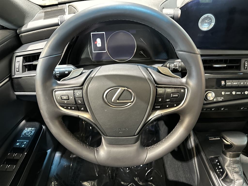 Thumbnail: 2023 Lexus ES - 14