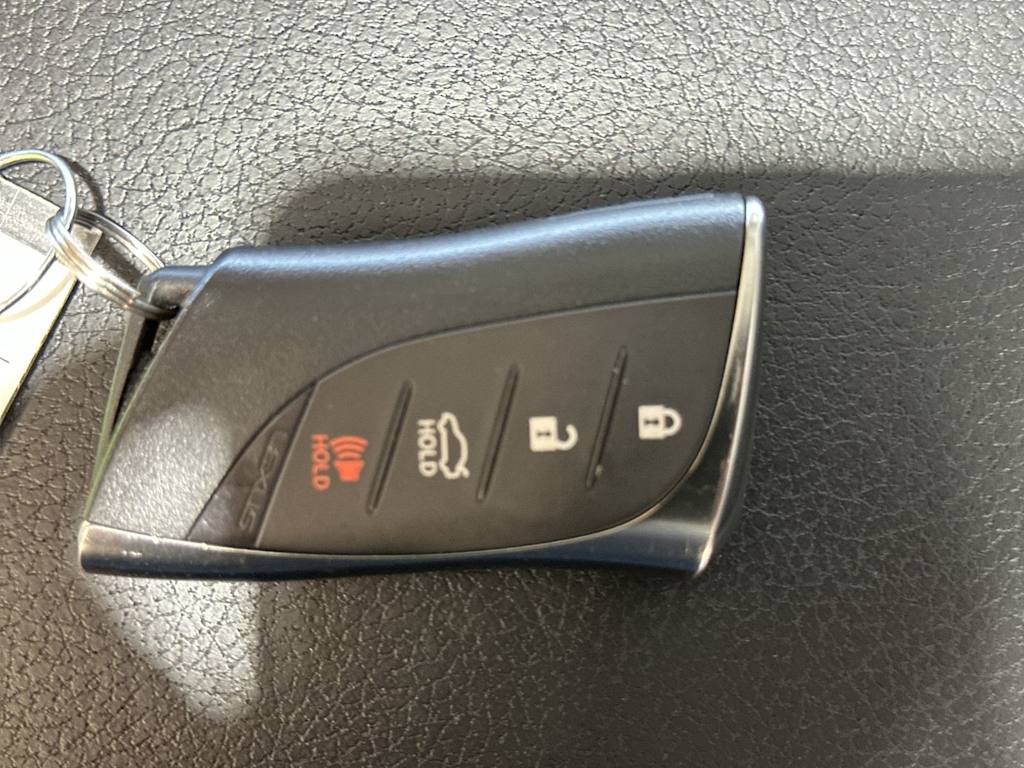 Thumbnail: 2023 Lexus ES - 18