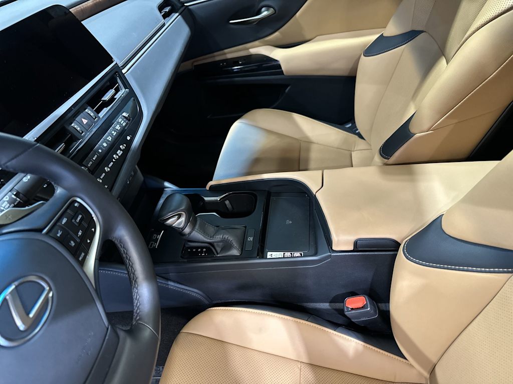 Thumbnail: 2024 Lexus ES - 13