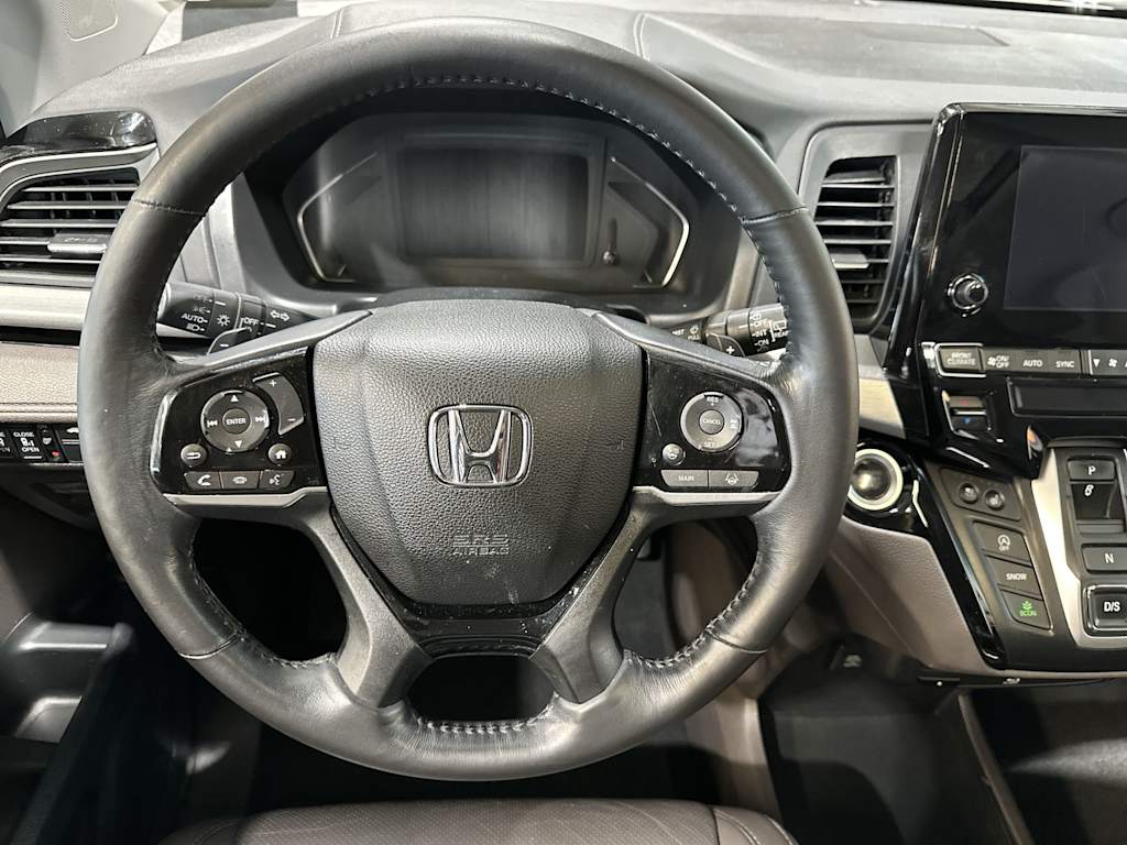 Thumbnail: 2018 Honda Odyssey - 14