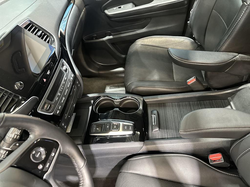 Thumbnail: 2019 Honda Pilot - 15