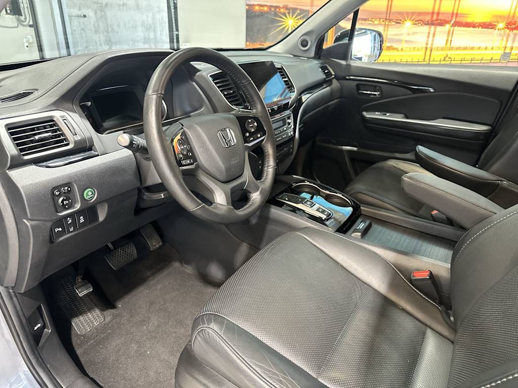Thumbnail: 2019 Honda Pilot - 2