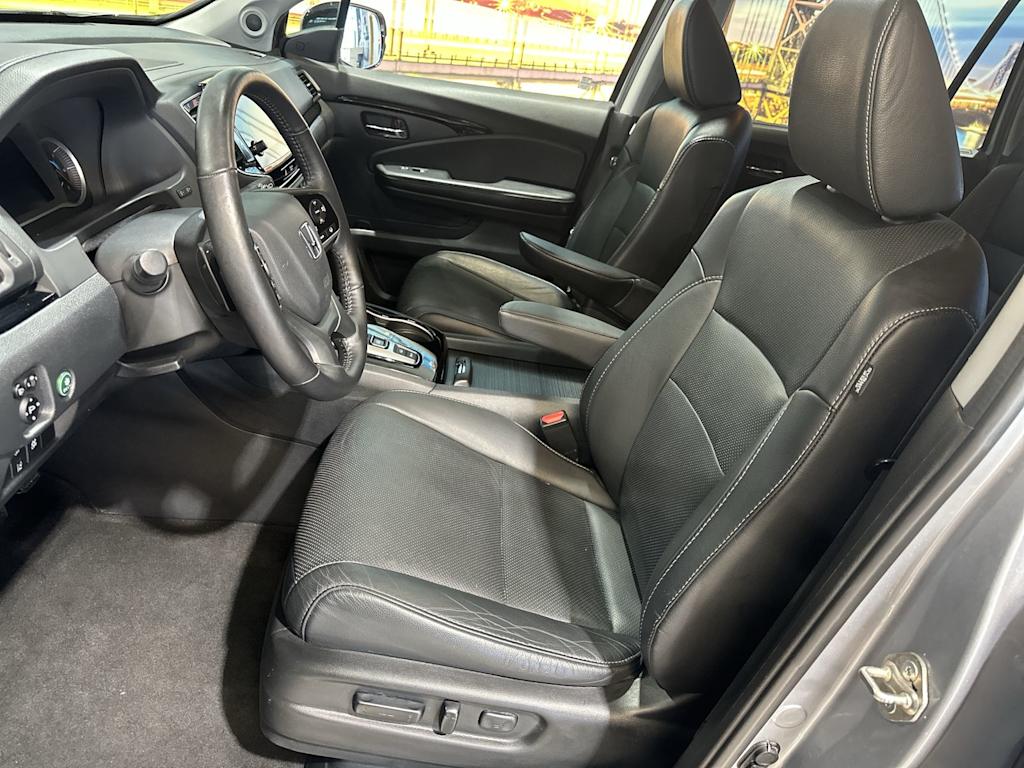 Thumbnail: 2019 Honda Pilot - 11