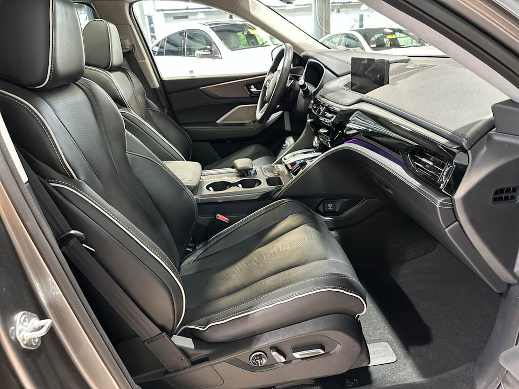 Thumbnail: 2023 Acura MDX - 31