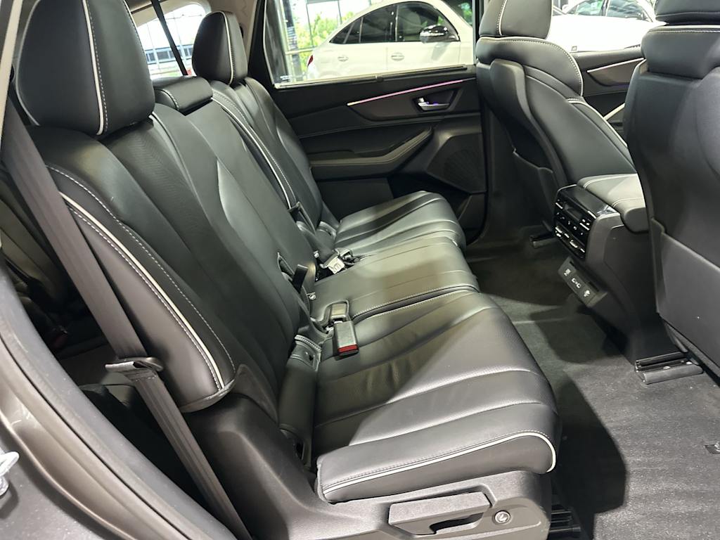 Thumbnail: 2023 Acura MDX - 30