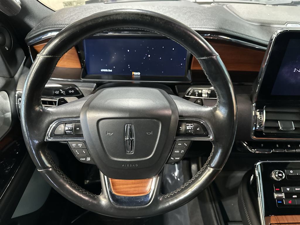 Thumbnail: 2018 Lincoln Navigator - 13