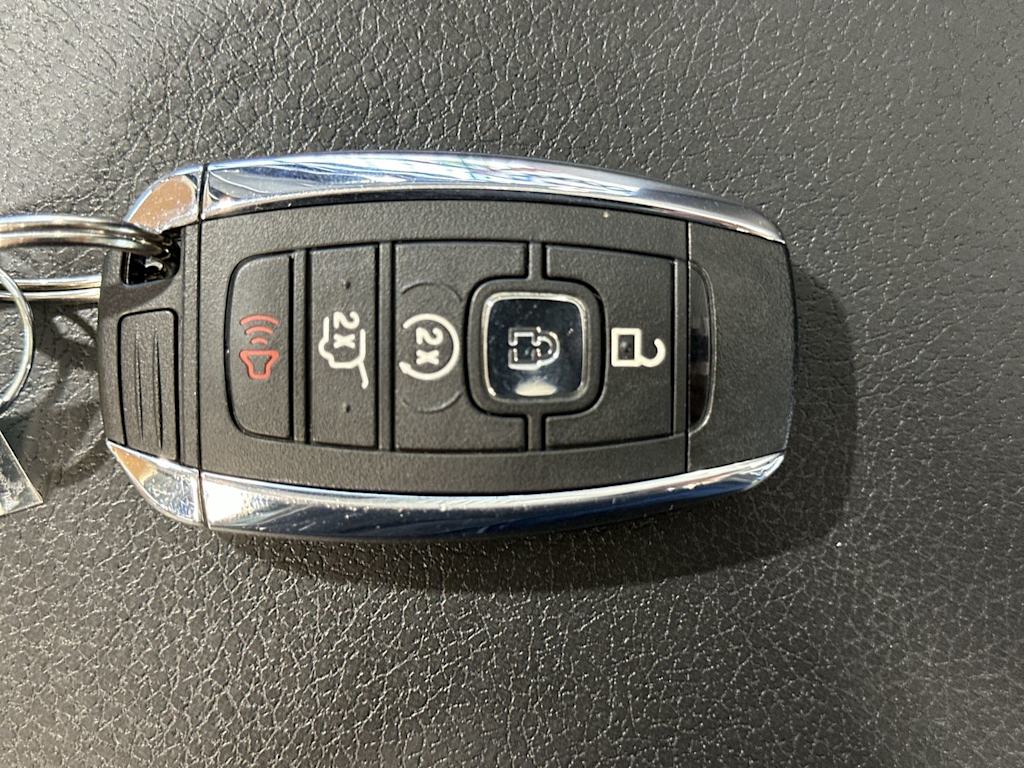 Thumbnail: 2018 Lincoln Navigator - 16