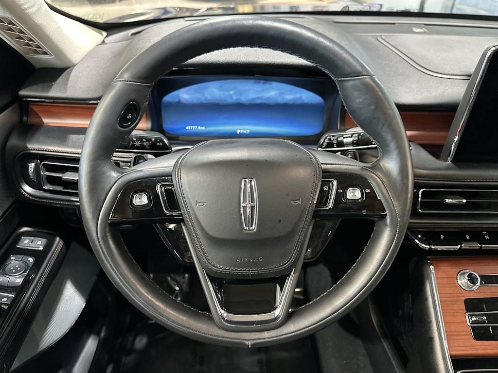 Thumbnail: 2021 Lincoln Aviator - 14