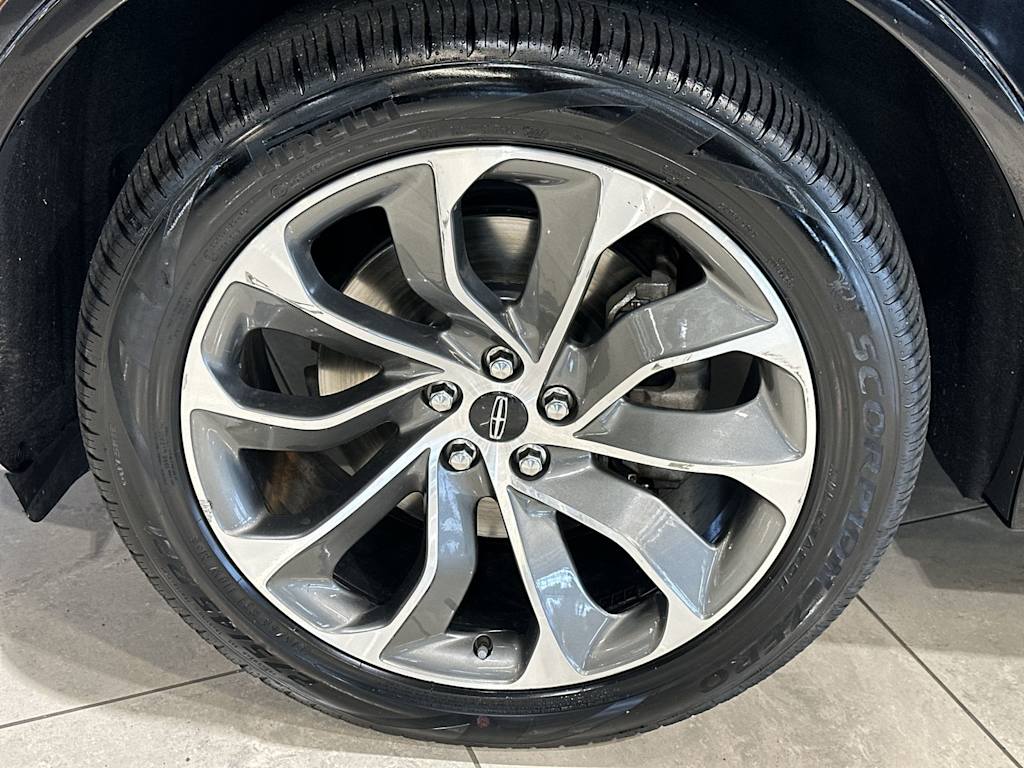 Thumbnail: 2021 Lincoln Aviator - 8