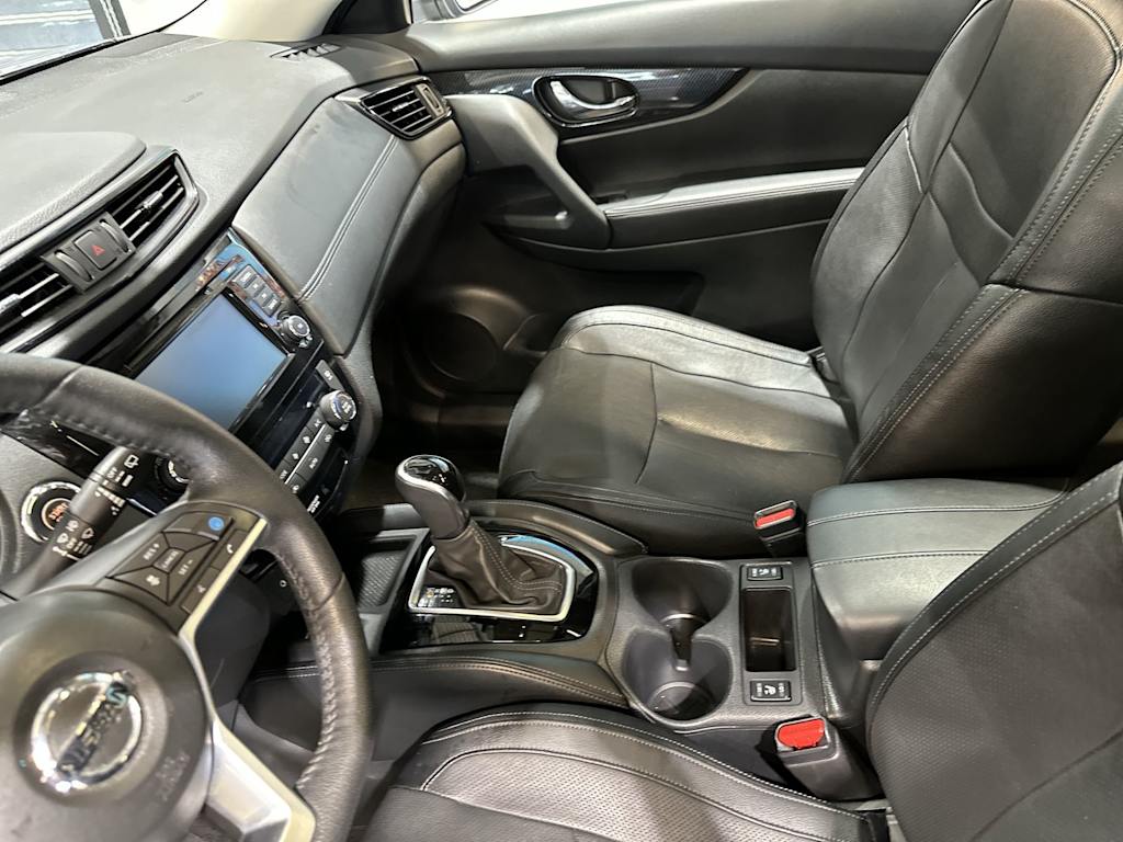 Thumbnail: 2020 Nissan Rogue - 33
