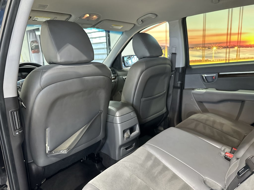 Thumbnail: 2010 Hyundai Santa Fe - 12
