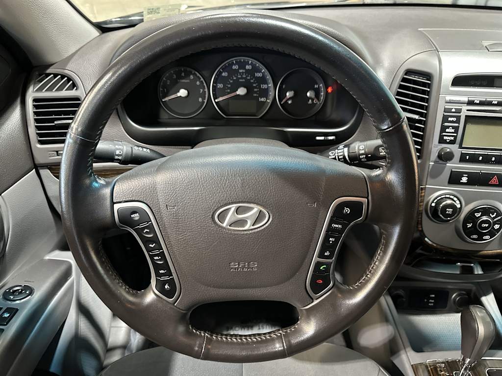 Thumbnail: 2010 Hyundai Santa Fe - 9