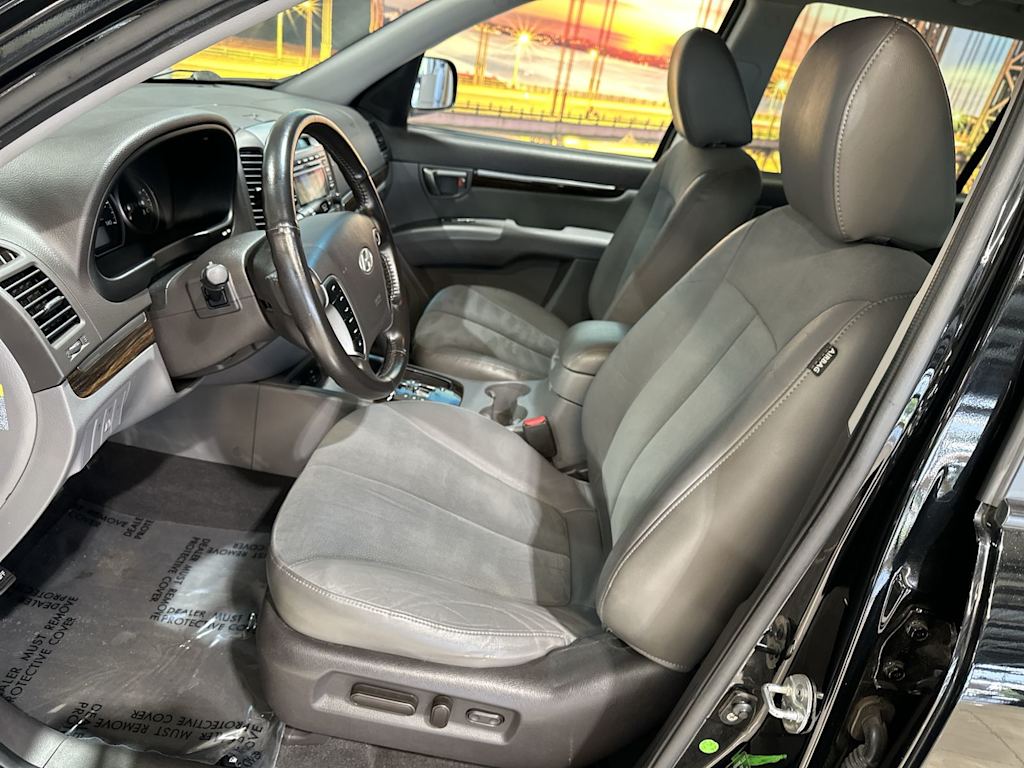 Thumbnail: 2010 Hyundai Santa Fe - 11