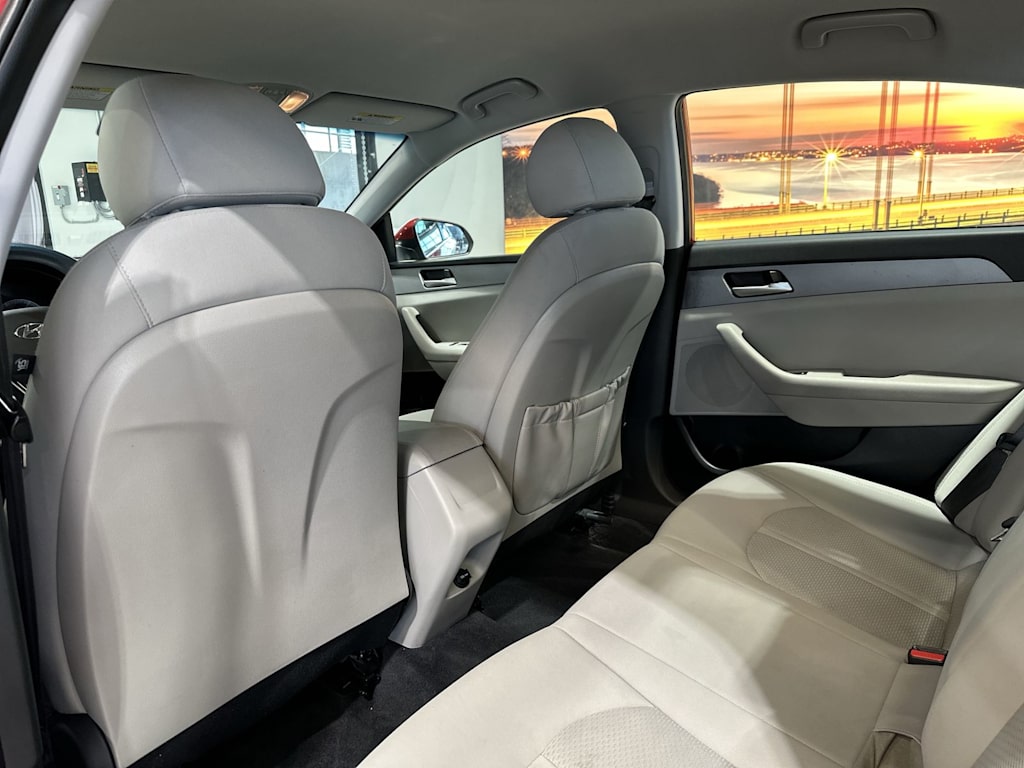 Thumbnail: 2019 Hyundai Sonata - 13