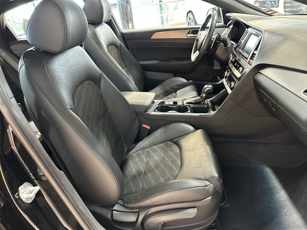 Thumbnail: 2019 Hyundai Sonata - 32