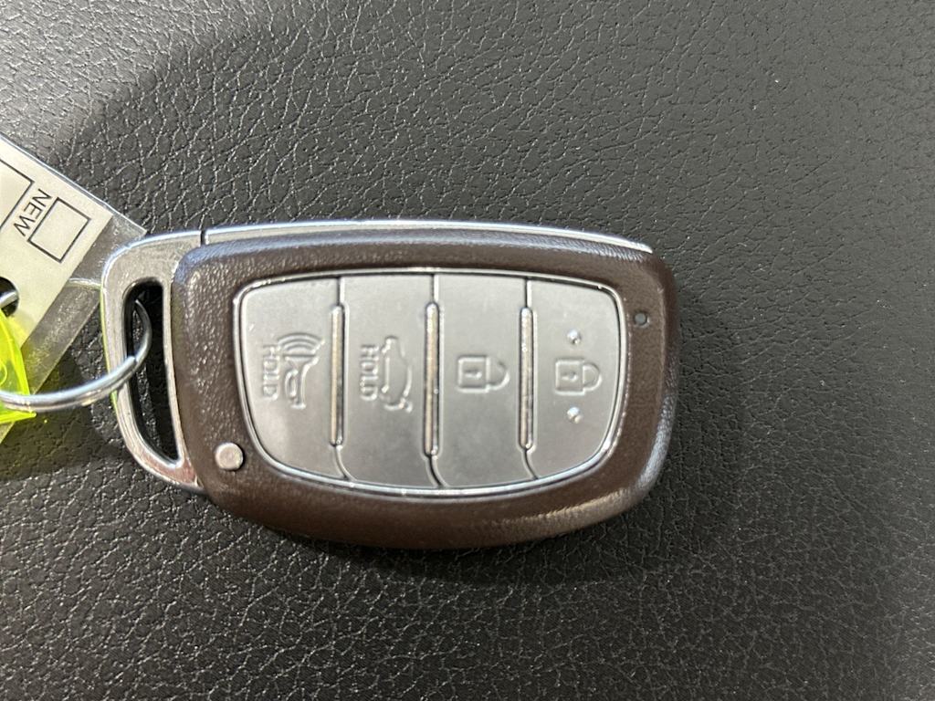 Thumbnail: 2019 Hyundai Sonata - 16