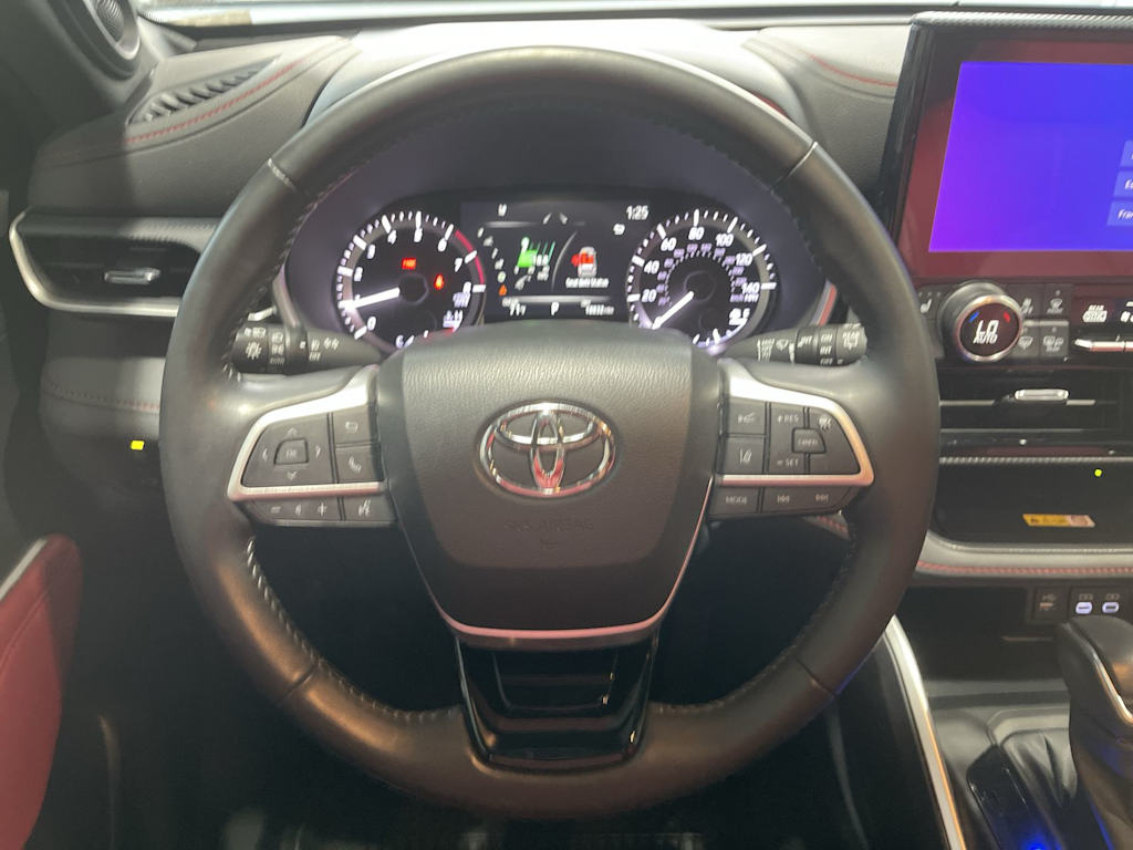 2023 Toyota Highlander XSE 10