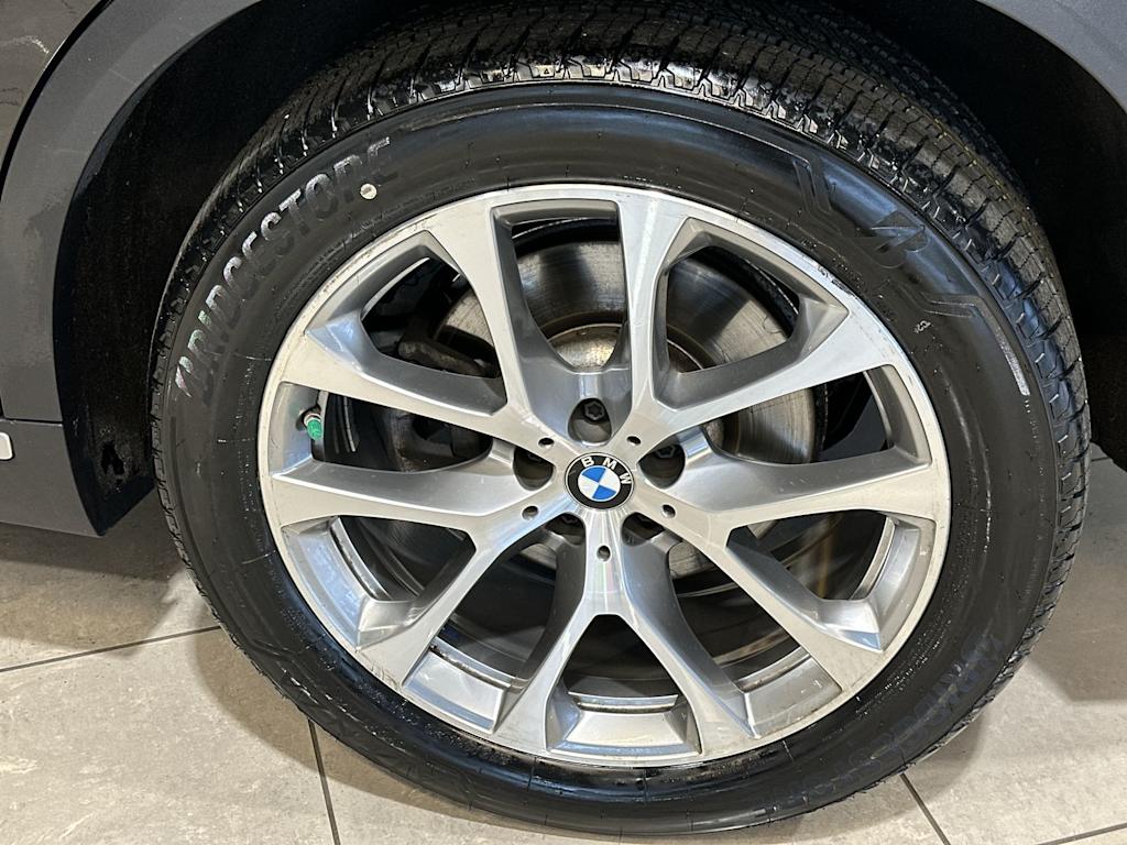 Thumbnail: 2024 BMW X5 - 8