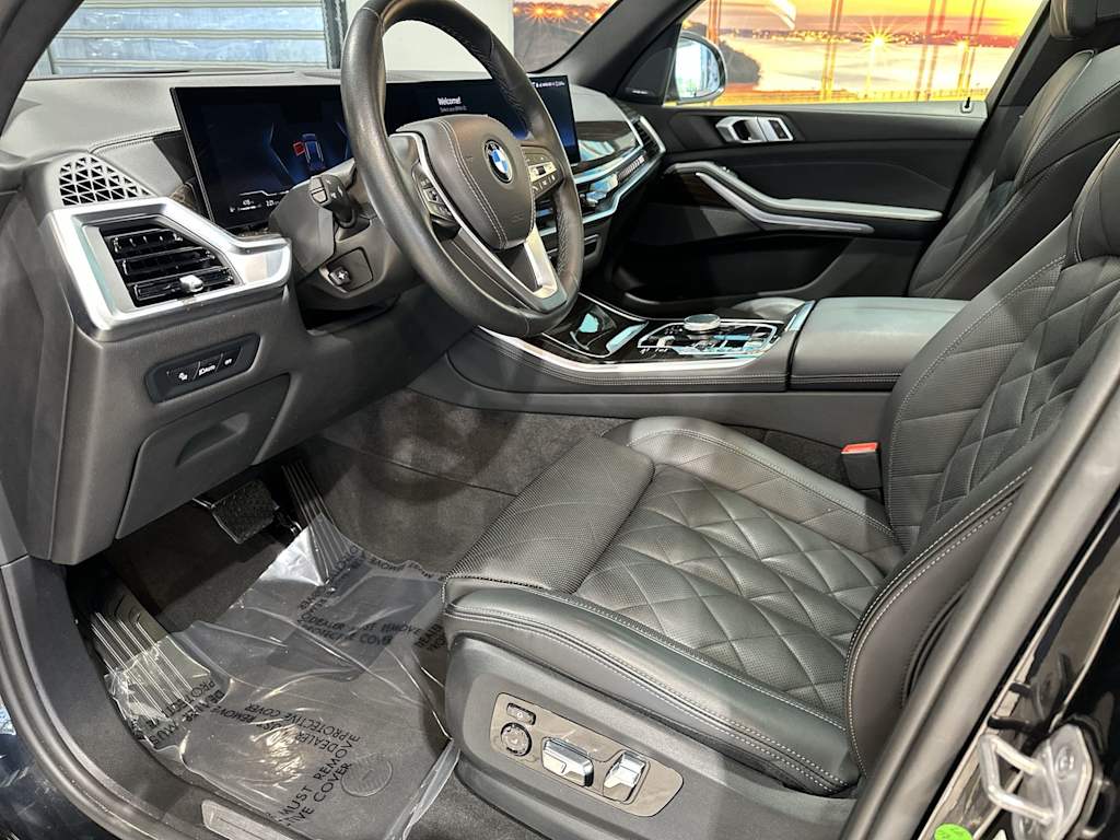 Thumbnail: 2024 BMW X5 - 11