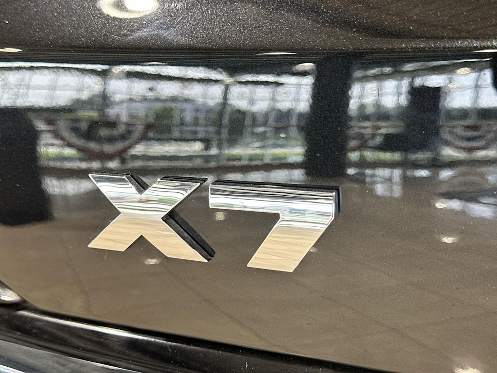 Thumbnail: 2025 BMW X7 - 30