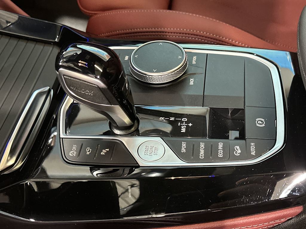 Thumbnail: 2024 BMW X4 - 33