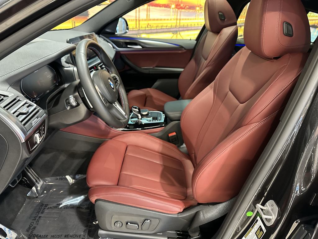 Thumbnail: 2024 BMW X4 - 12
