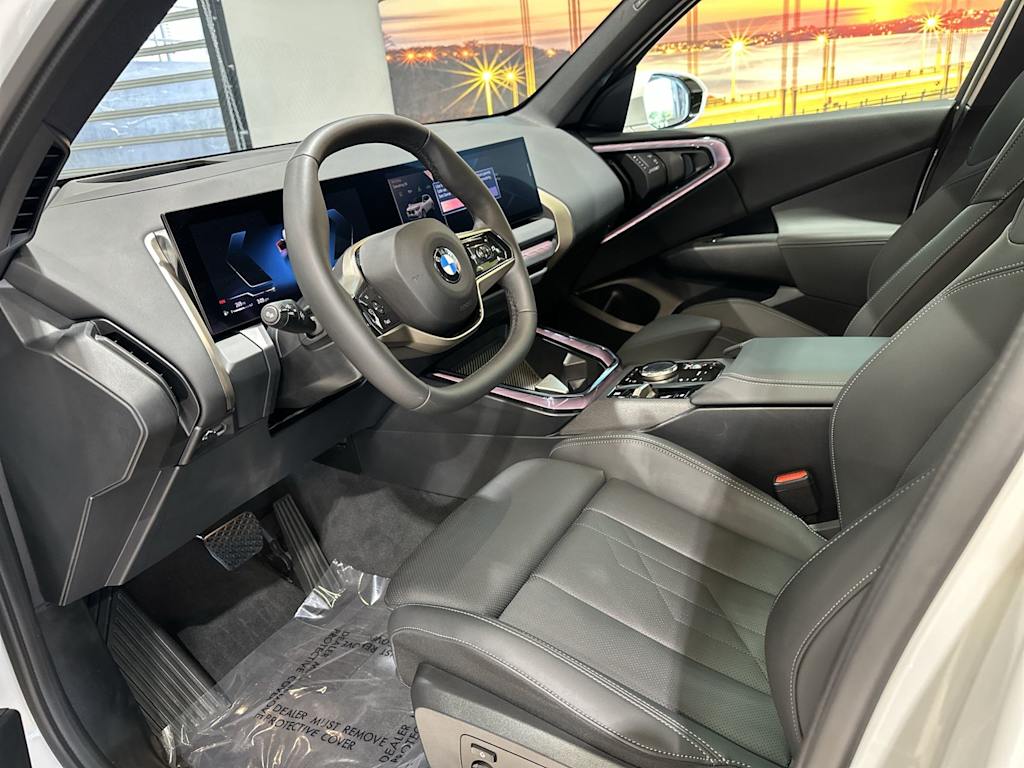 Thumbnail: 2025 BMW X3 - 11