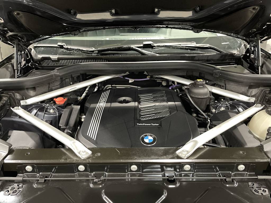 Thumbnail: 2021 BMW X5 - 8