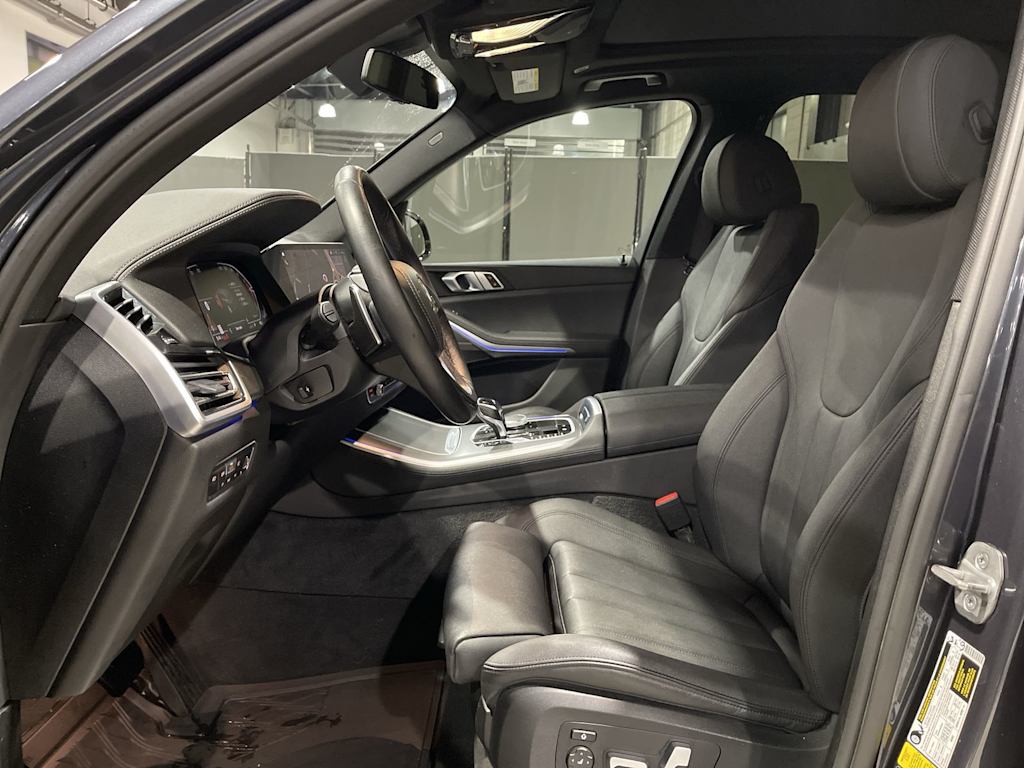 Thumbnail: 2021 BMW X5 - 11