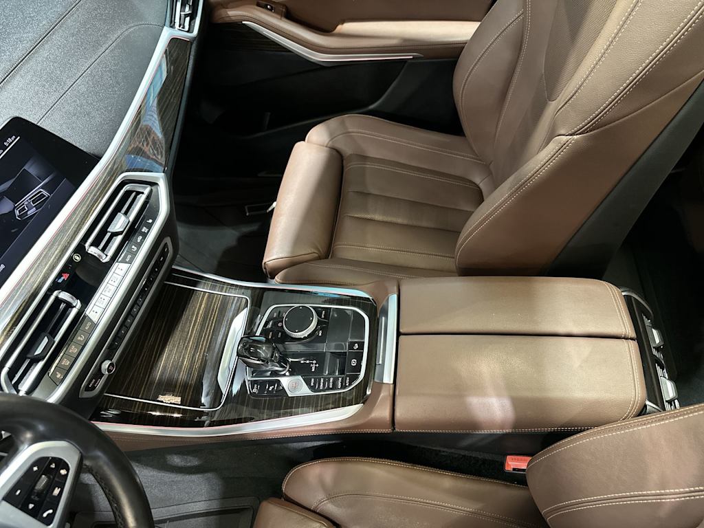 Thumbnail: 2021 BMW X5 - 14