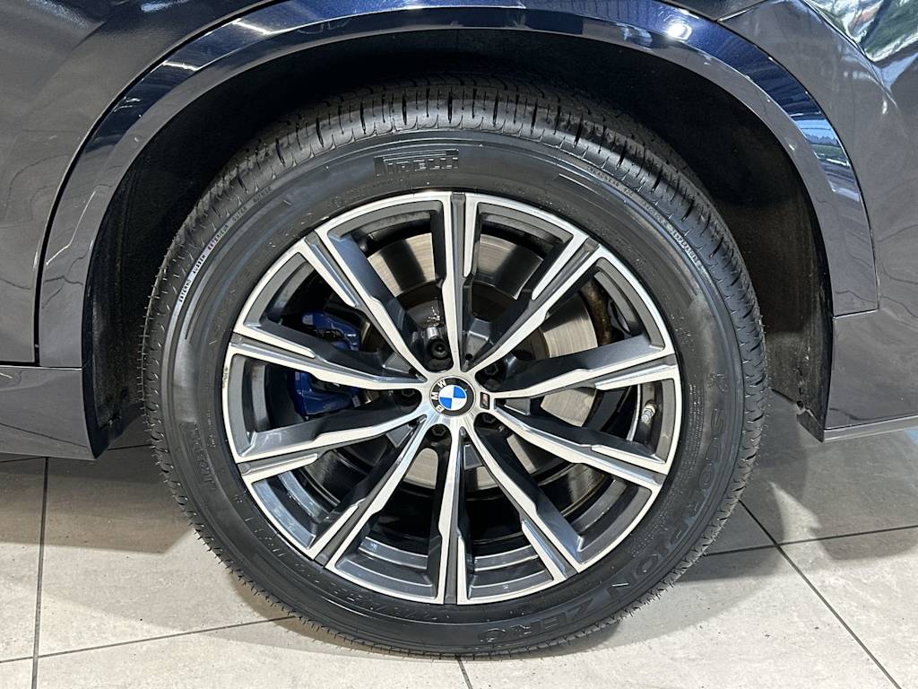 Thumbnail: 2021 BMW X5 - 8