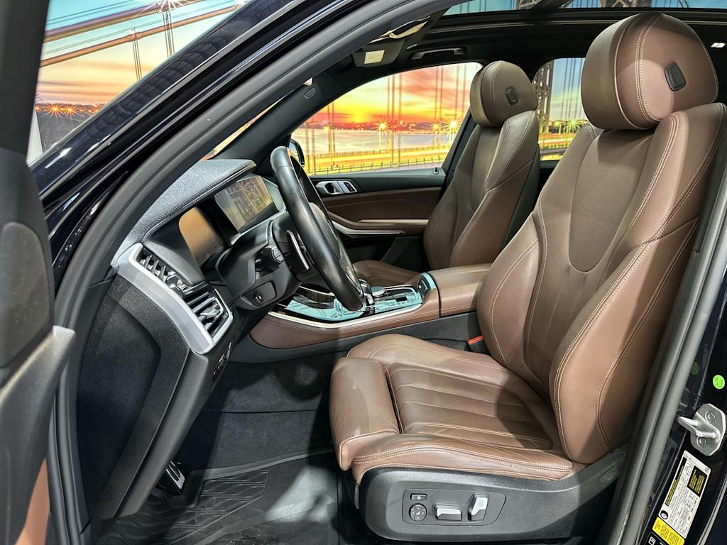 Thumbnail: 2021 BMW X5 - 12