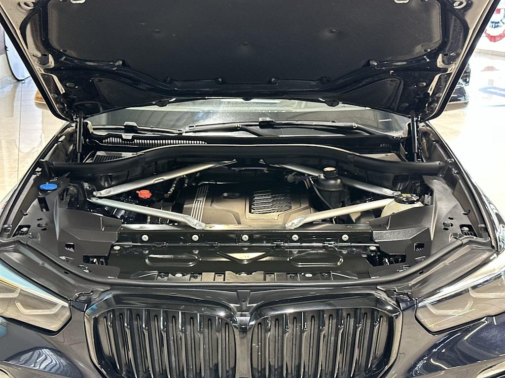 Thumbnail: 2021 BMW X5 - 9