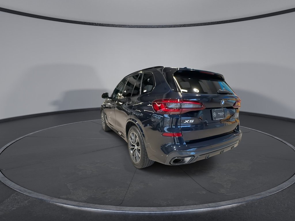 Thumbnail: 2021 BMW X5 - 7