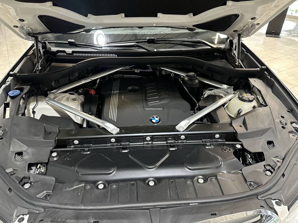 Thumbnail: 2023 BMW X5 - 9