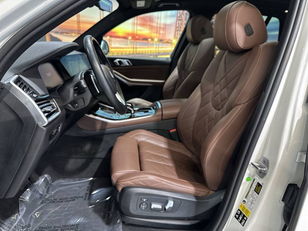 Thumbnail: 2023 BMW X5 - 12