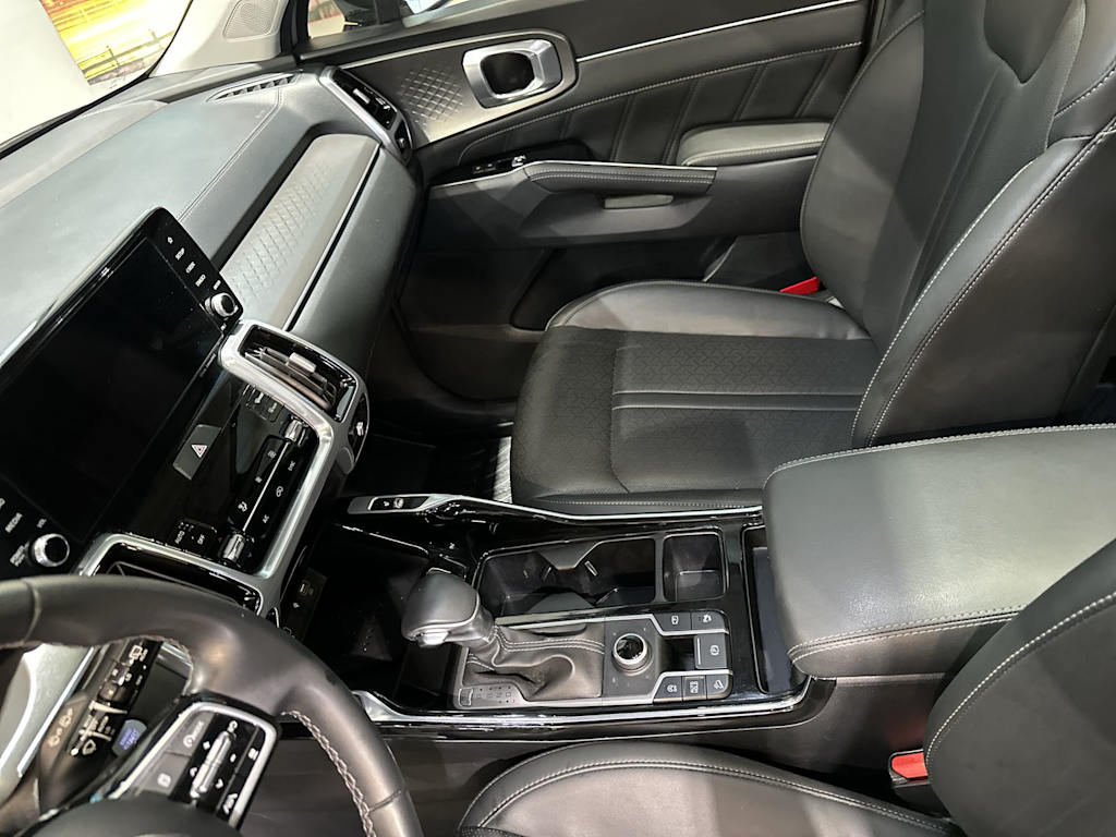 Thumbnail: 2023 Kia Sorento - 33