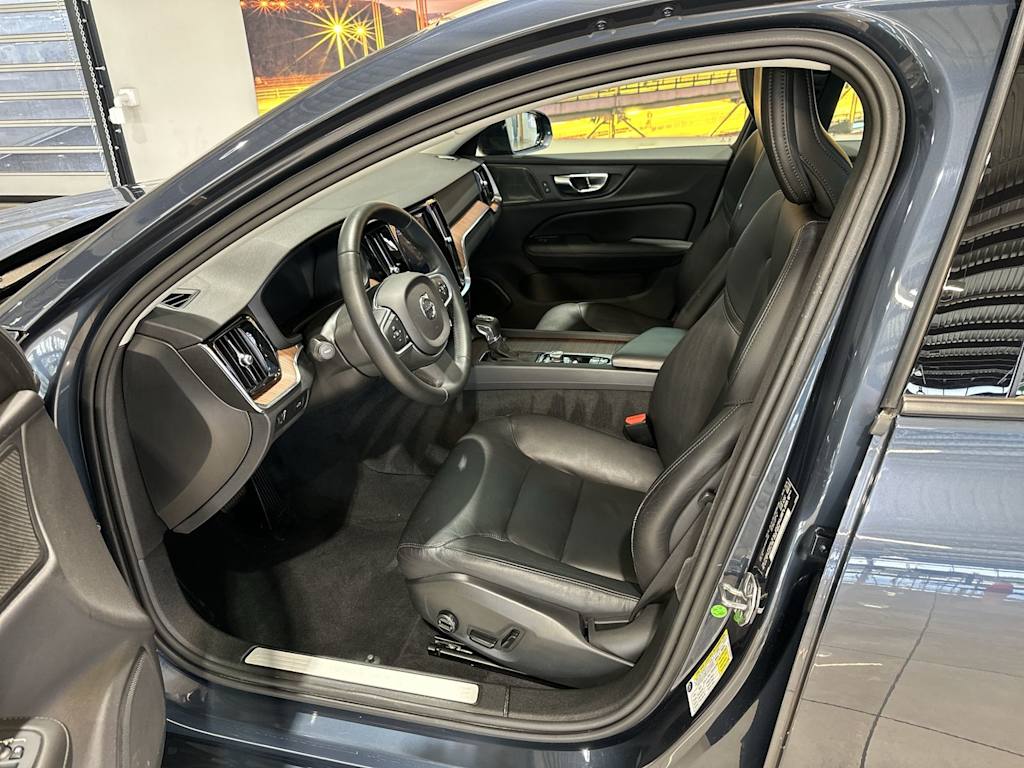 Thumbnail: 2019 Volvo S60 - 11