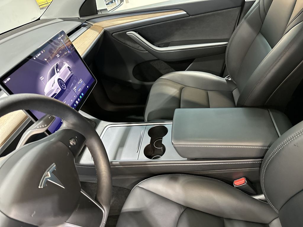 Thumbnail: 2024 Tesla Model Y - 30
