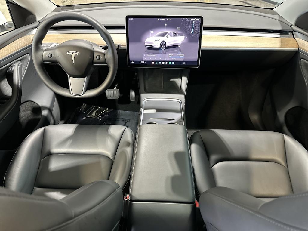Thumbnail: 2024 Tesla Model Y - 9