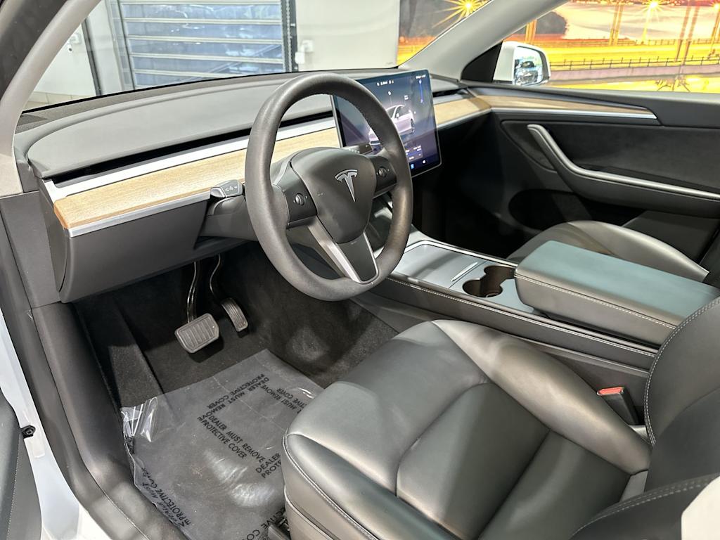 Thumbnail: 2024 Tesla Model Y - 2