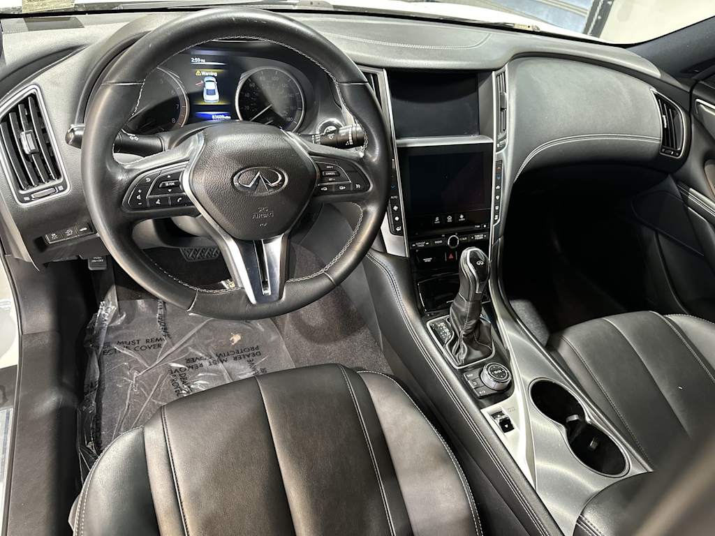Thumbnail: 2017 INFINITI Q60 - 10