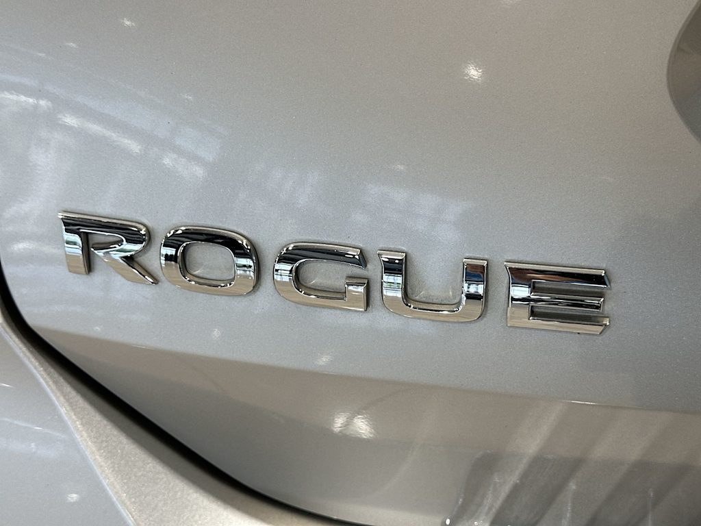 Thumbnail: 2018 Nissan Rogue - 7