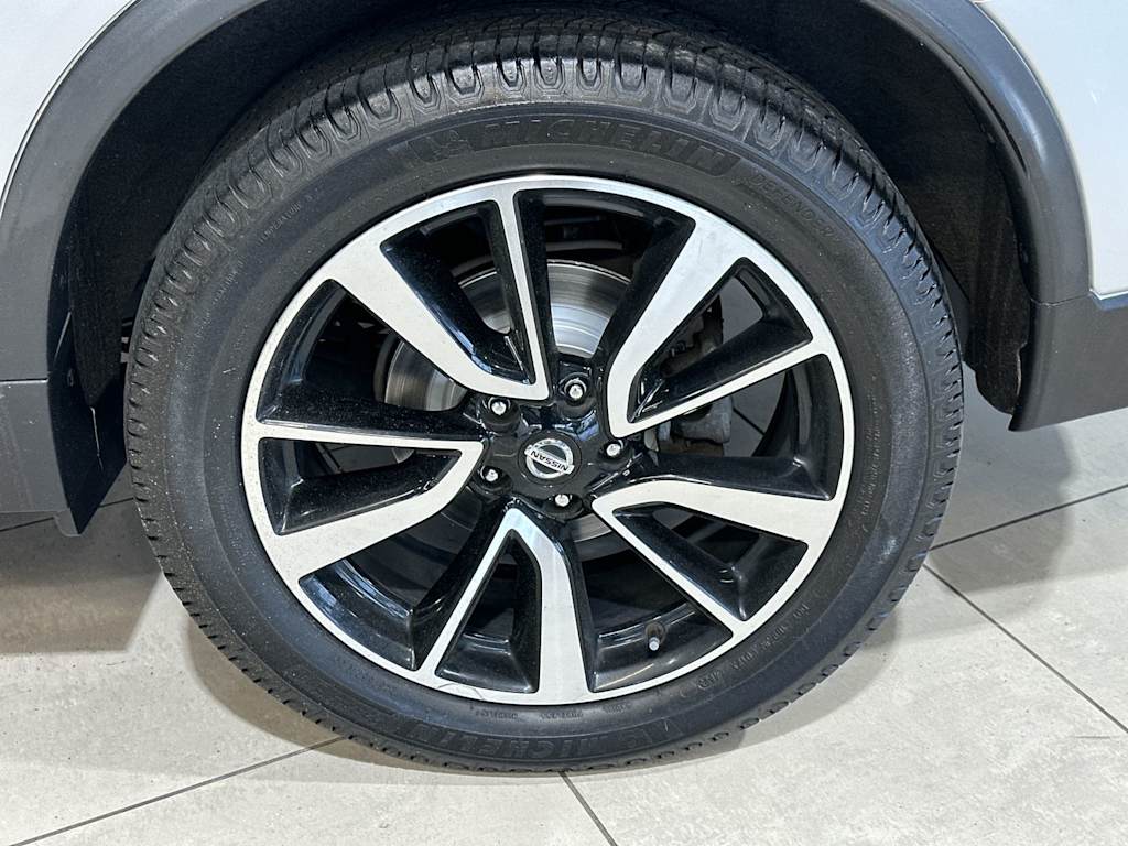 Thumbnail: 2018 Nissan Rogue - 8