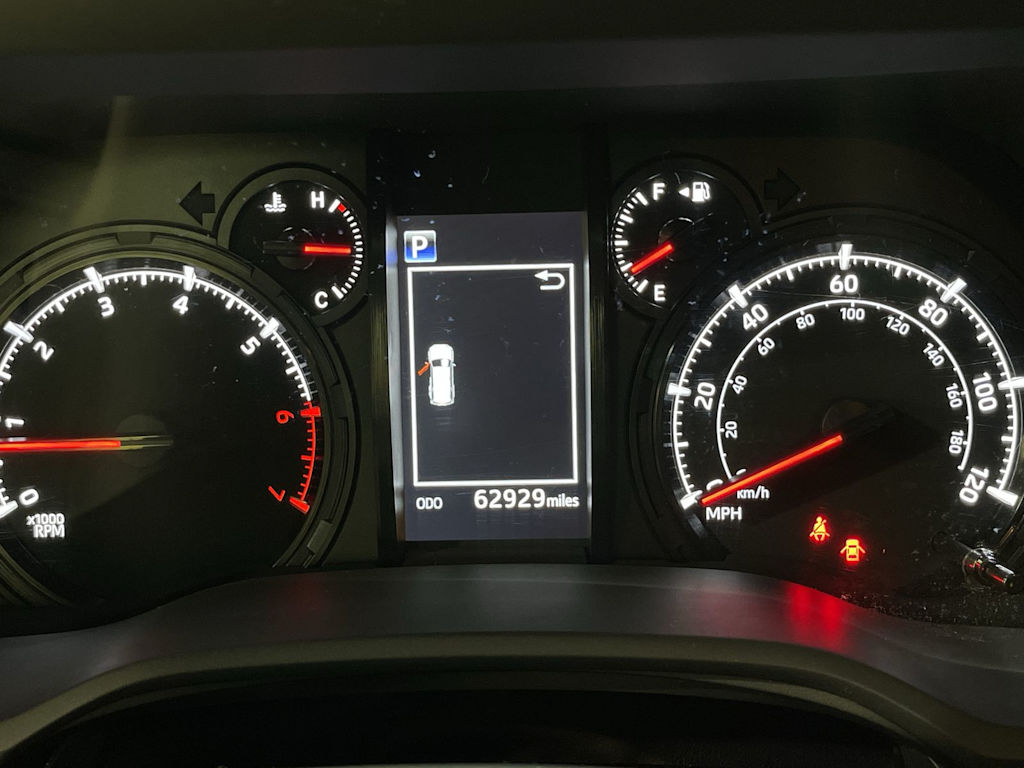 Thumbnail: 2020 Toyota 4Runner - 16