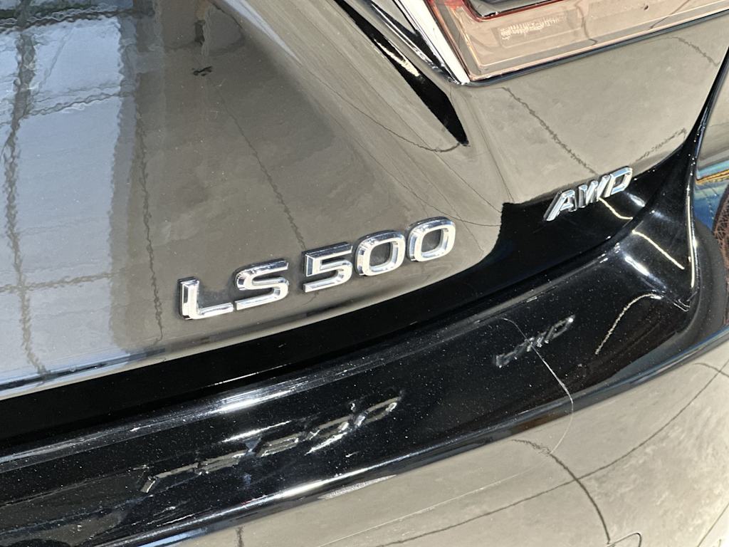 Thumbnail: 2022 Lexus LS - 29