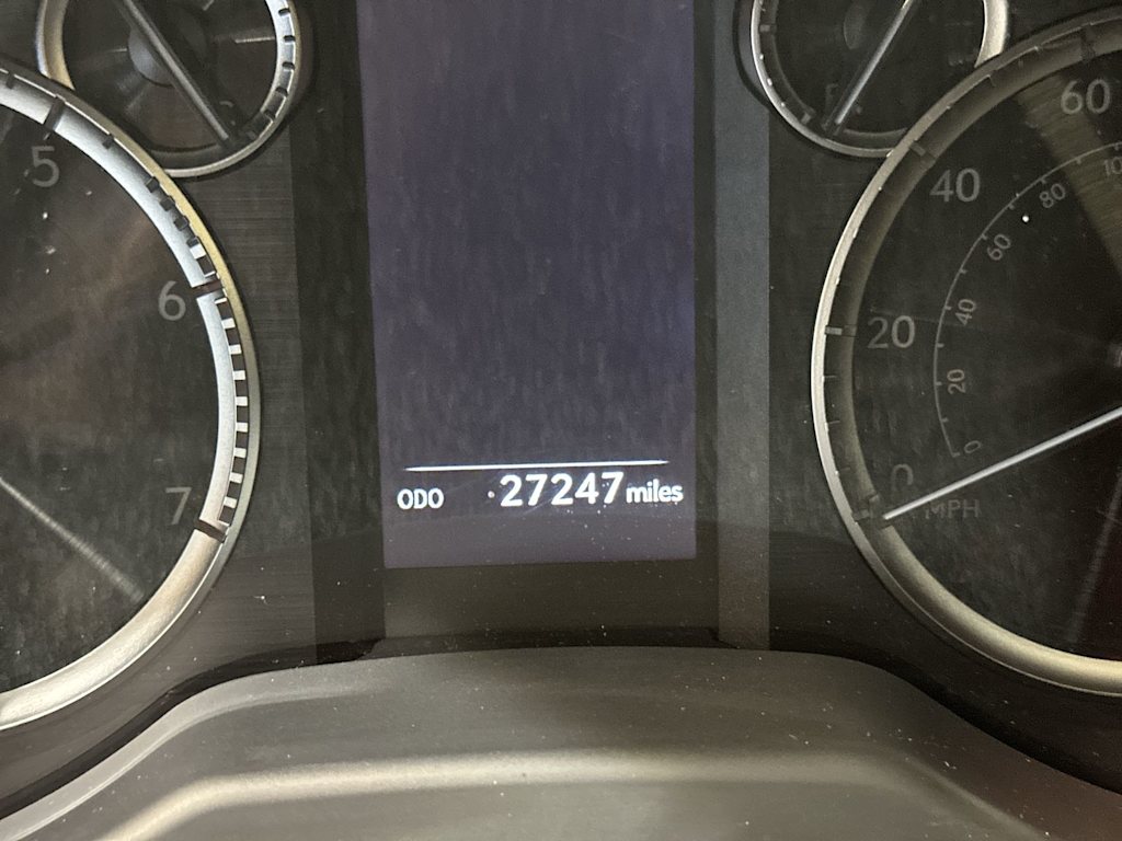 Thumbnail: 2023 Lexus GX - 13